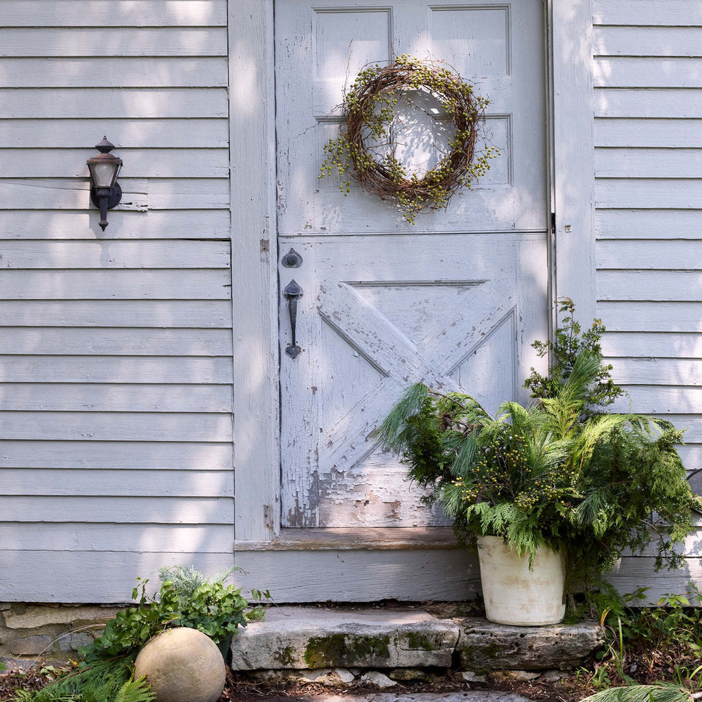 Bloomist Basic Planter, White Patina | Heirloom Boulevard