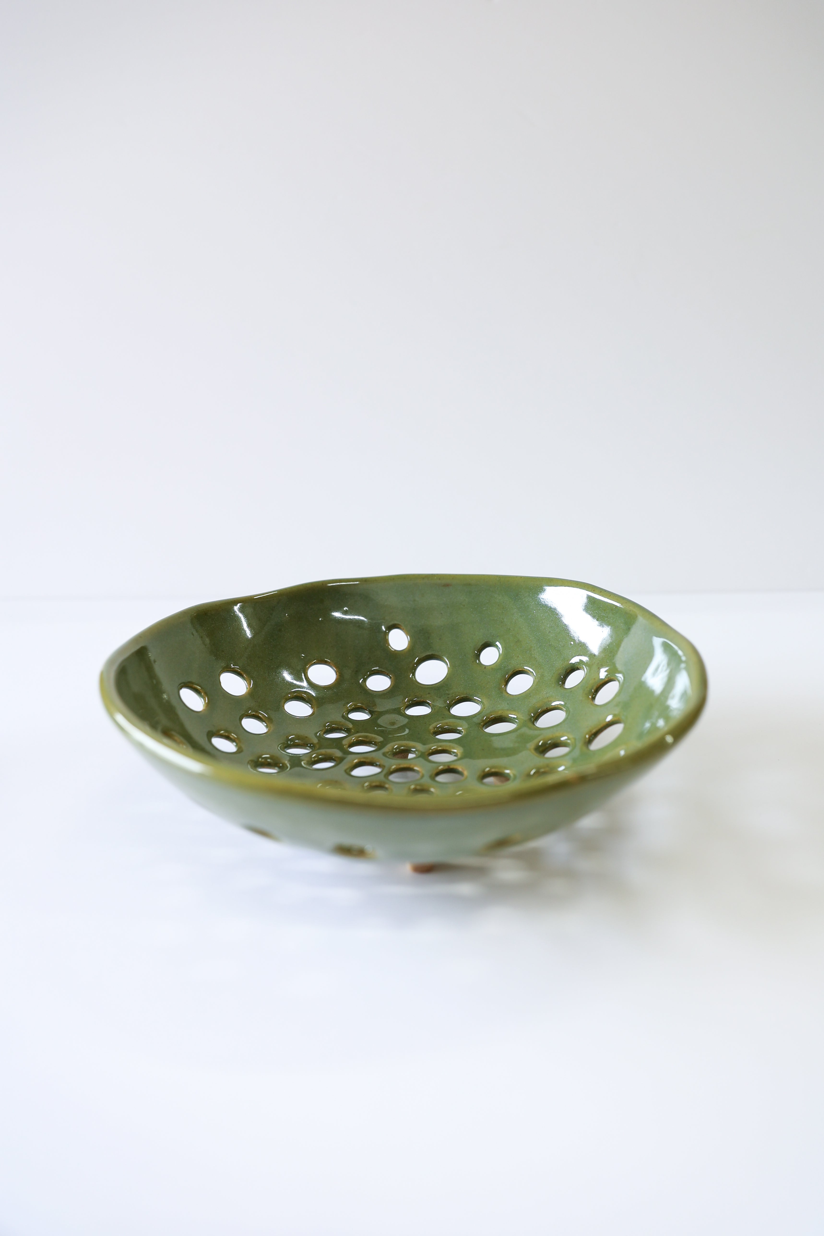 Glazed Garage Ceramics Newland Colander | Moss | Heirloom Boulevard