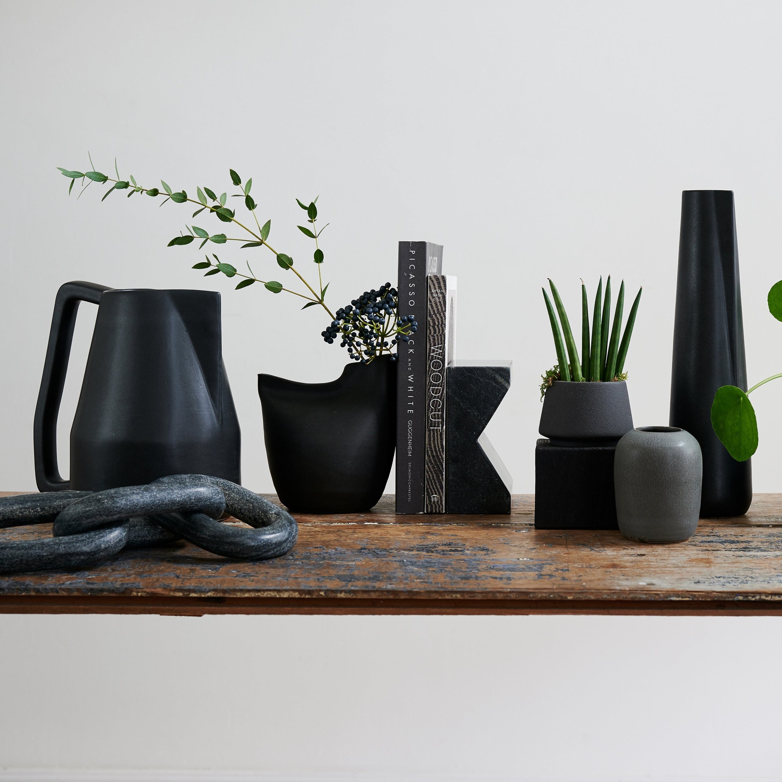 Bloomist Bird Vase, Black | Heirloom Boulevard