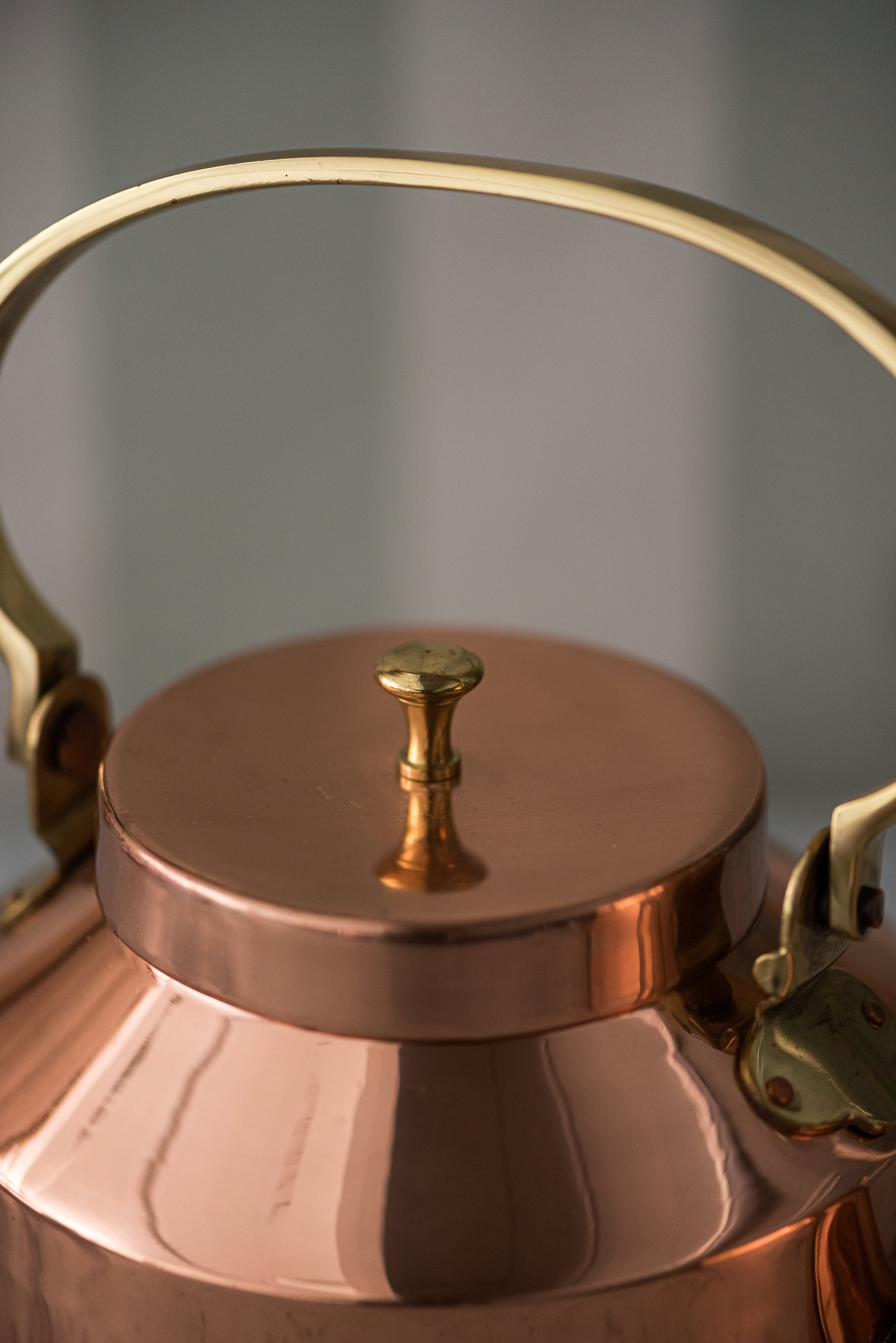 Galley & Fen English Copper Tea Kettle | Heirloom Boulevard