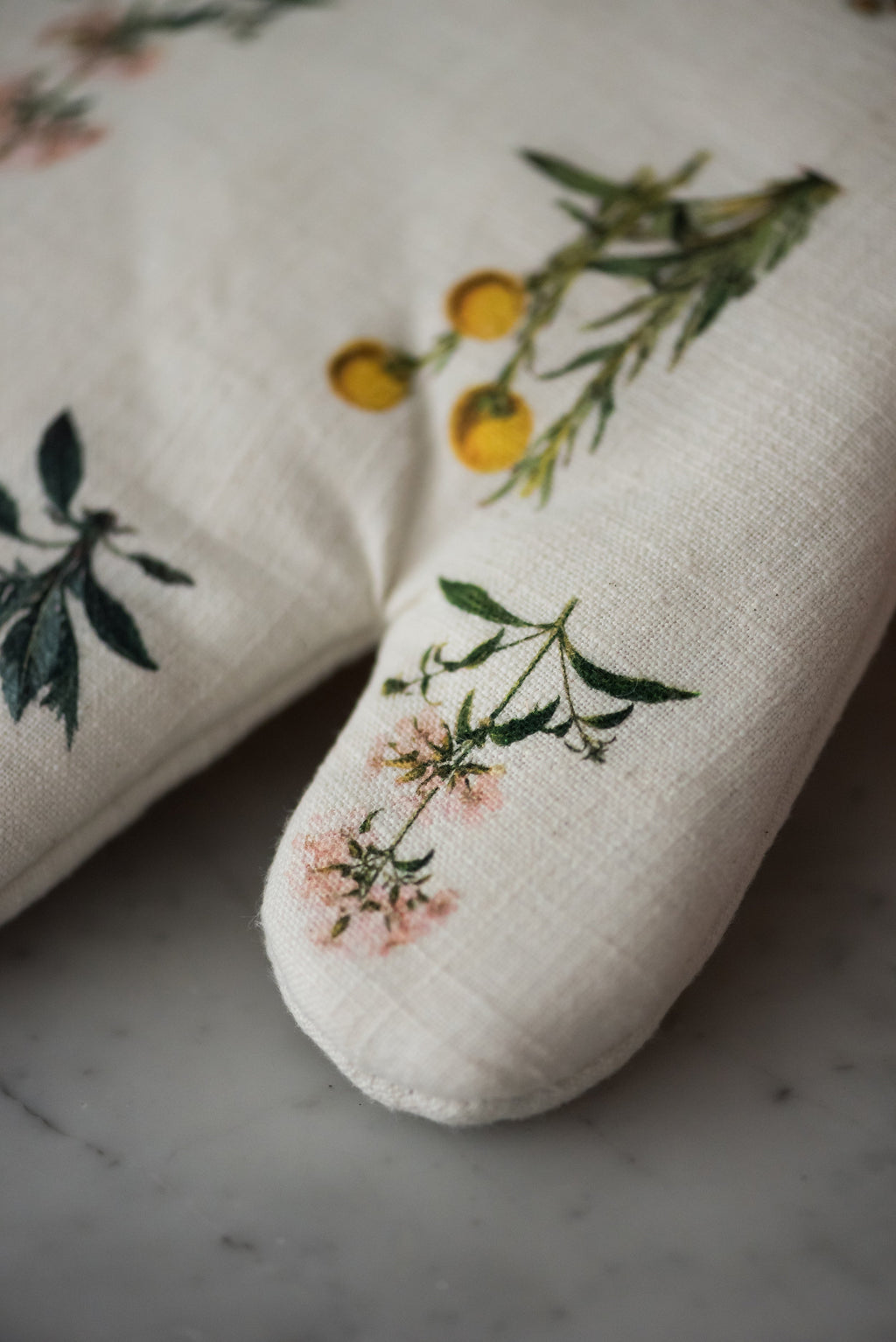 Galley & Fen Flora Oven Mitt | Heirloom Boulevard