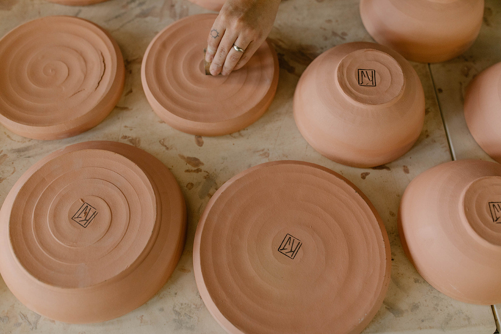 KJ Pottery Dinner Plate | Heirloom Boulevard