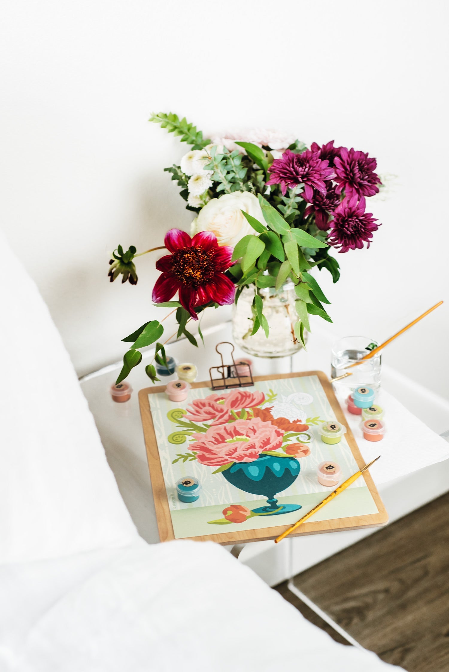 Elle Crée Peonies in Vase (wallpaper background) | 8x10 paint-by-number kit | Heirloom Boulevard