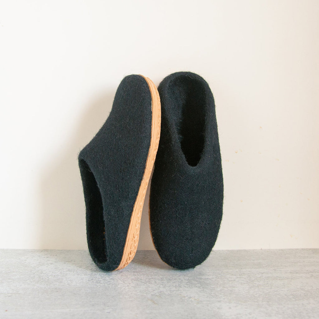 Night Black | Luxury Organic Merino Wool Slippers Fuzzy Cove | Heirloom Boulevard
