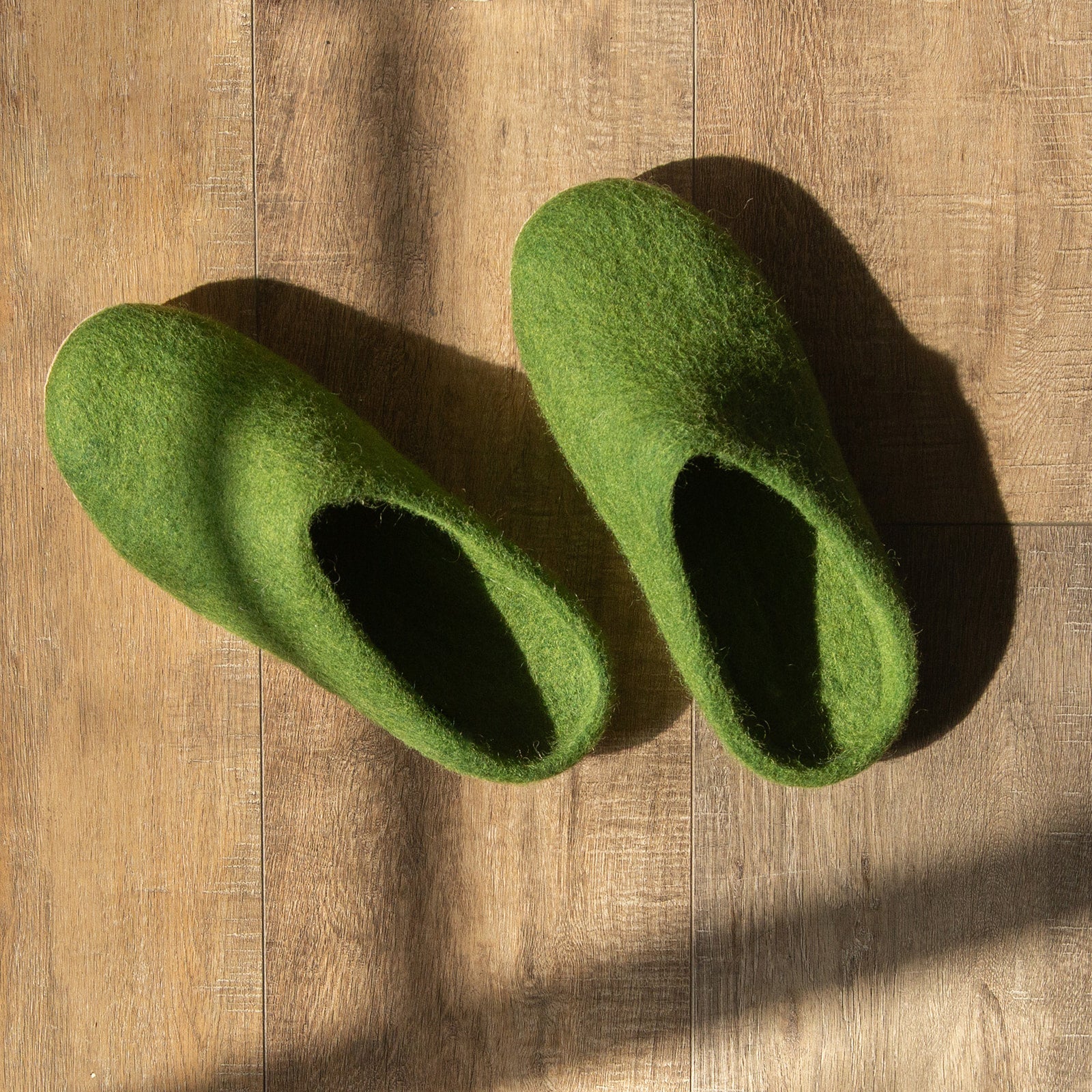 Forest Green | Luxury Organic Merino Wool Slippers Fuzzy Cove | Heirloom Boulevard
