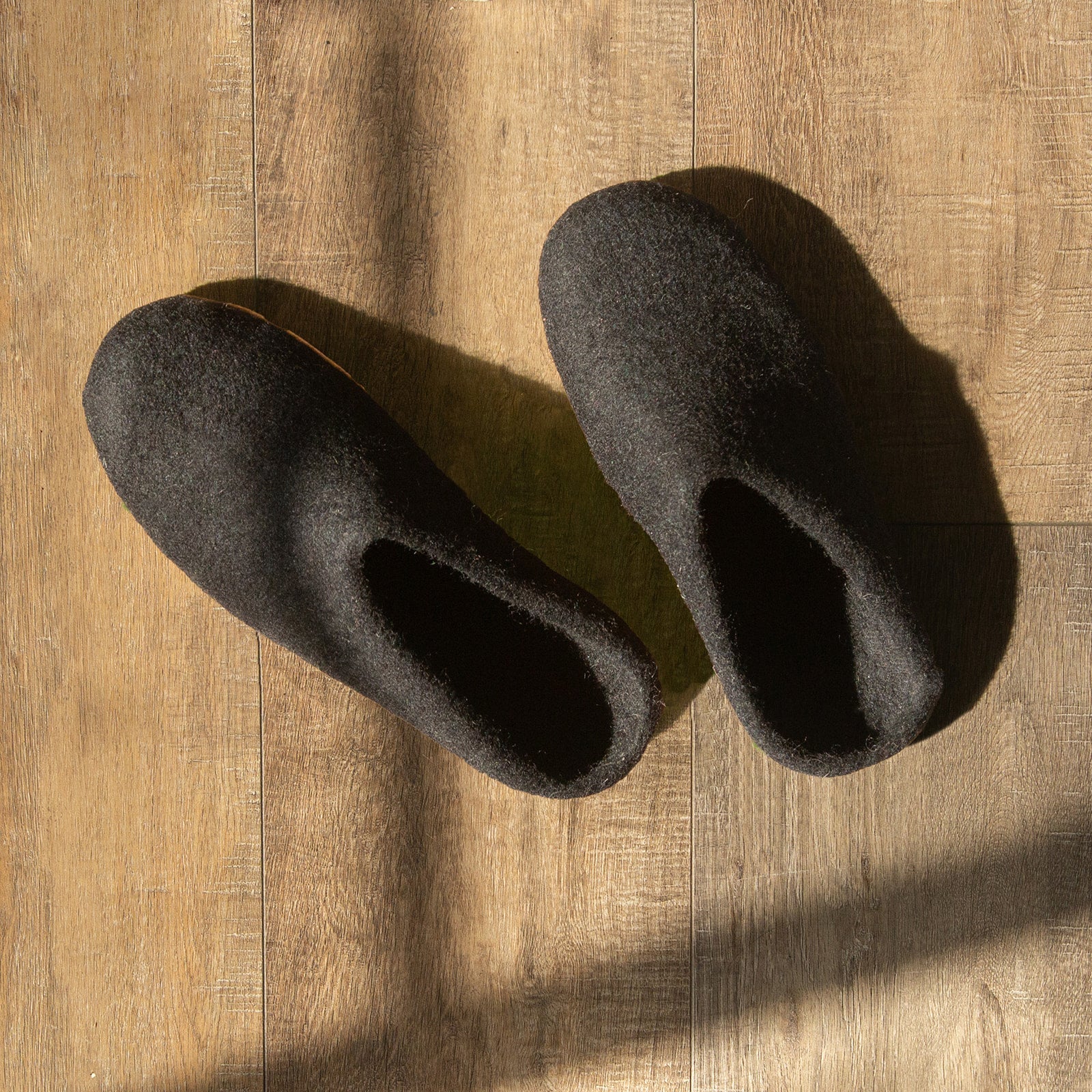 Night Black | Luxury Organic Merino Wool Slippers Fuzzy Cove | Heirloom Boulevard