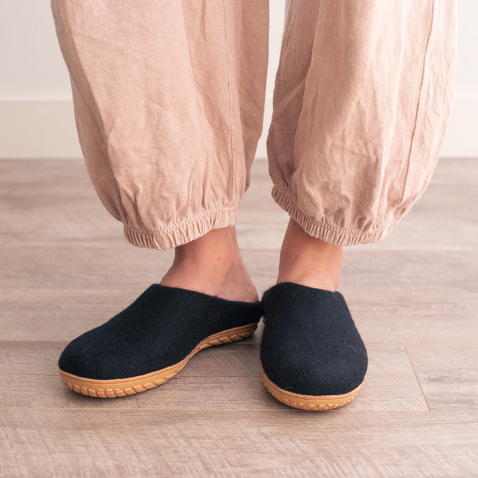 Night Black | Luxury Organic Merino Wool Slippers Fuzzy Cove | Heirloom Boulevard