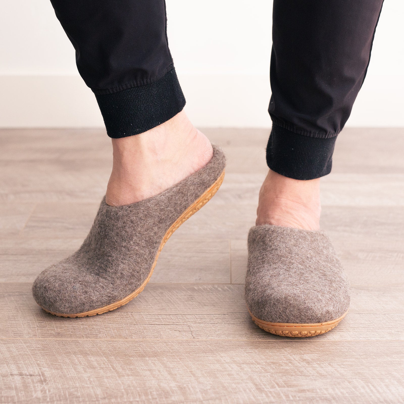 Earth Brown | Mens Organic Merino Wool Slippers Fuzzy Cove | Heirloom Boulevard
