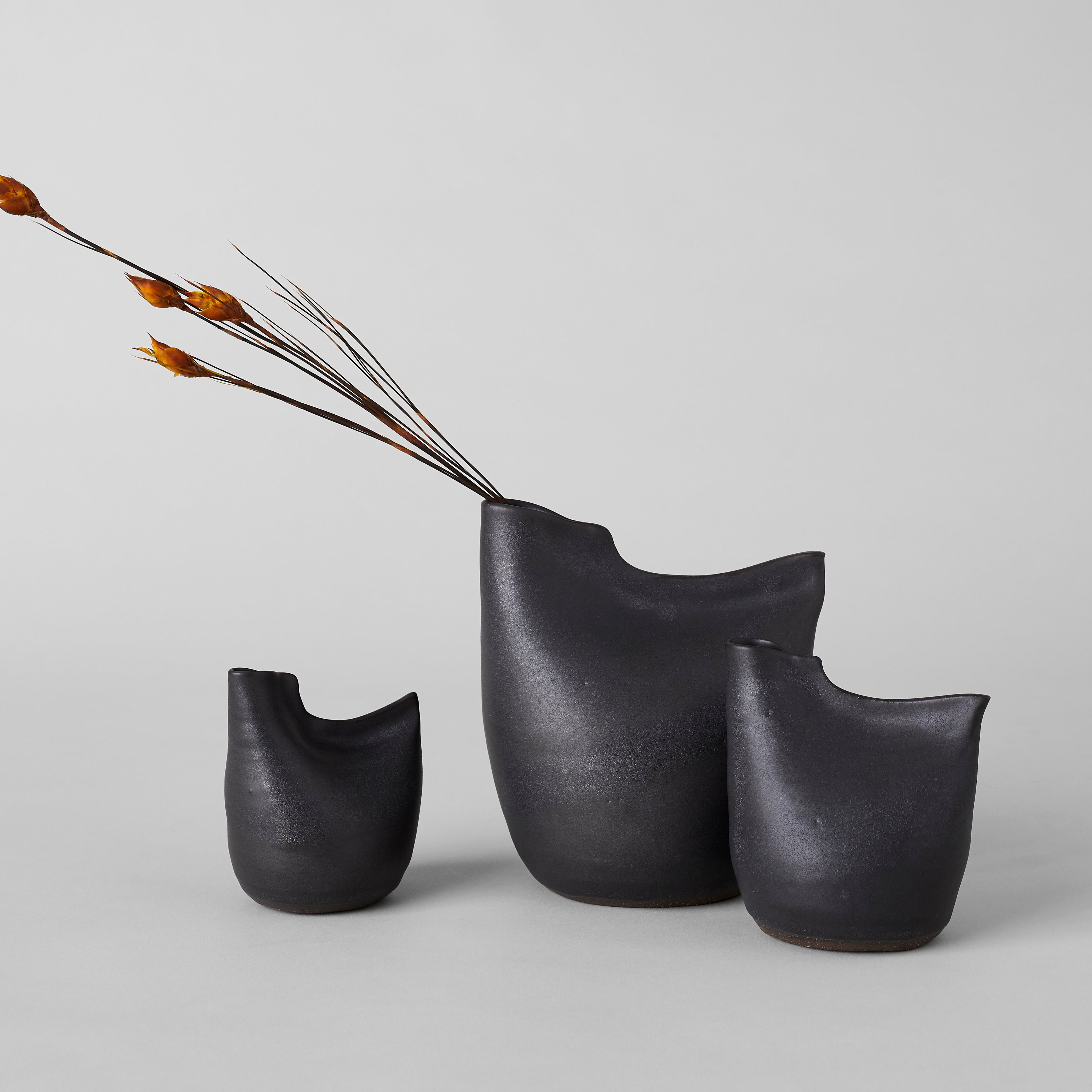 Bloomist Bird Vase, Black | Heirloom Boulevard