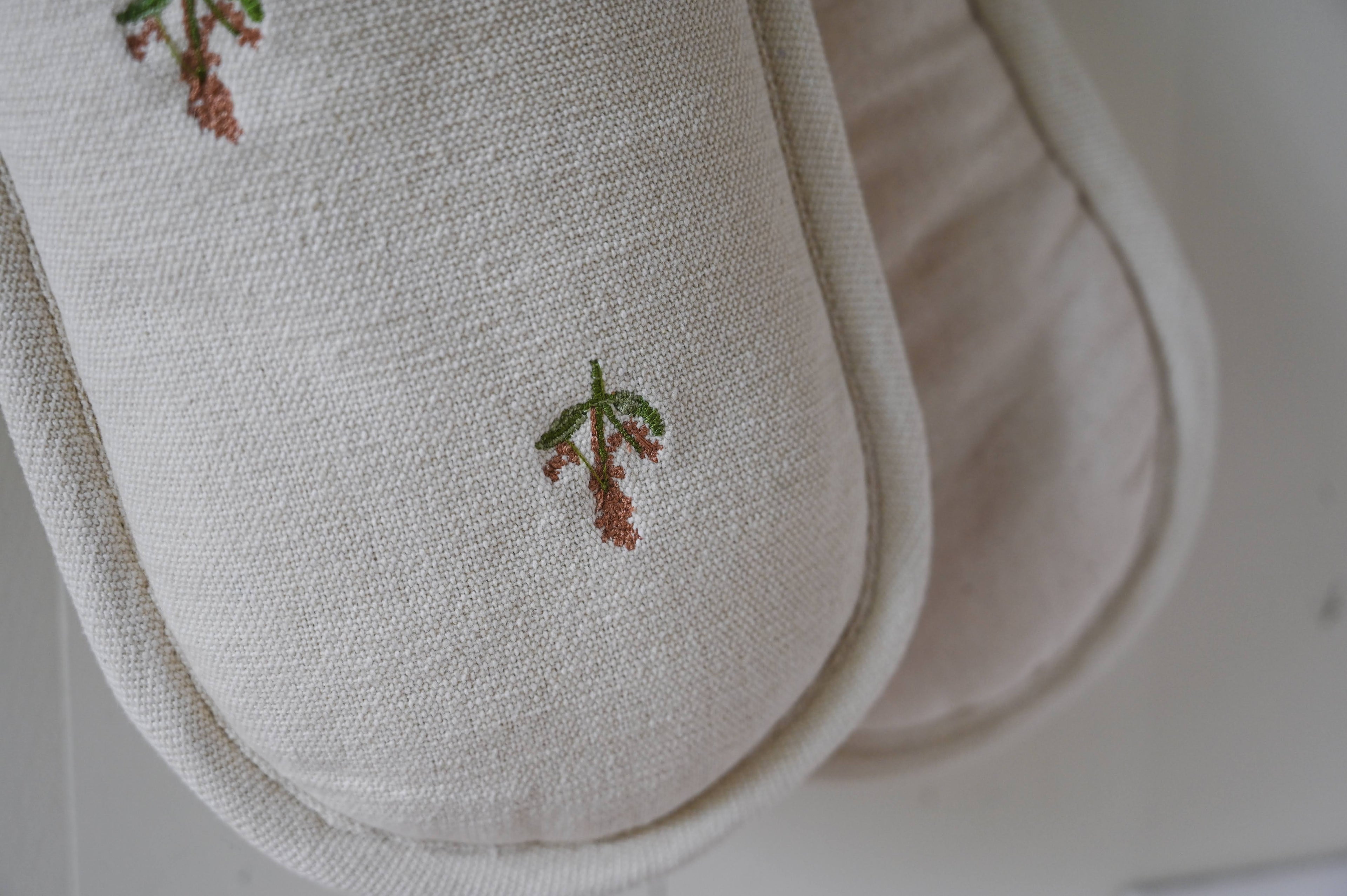 Galley & Fen Flora Double Oven Mitt | Heirloom Boulevard