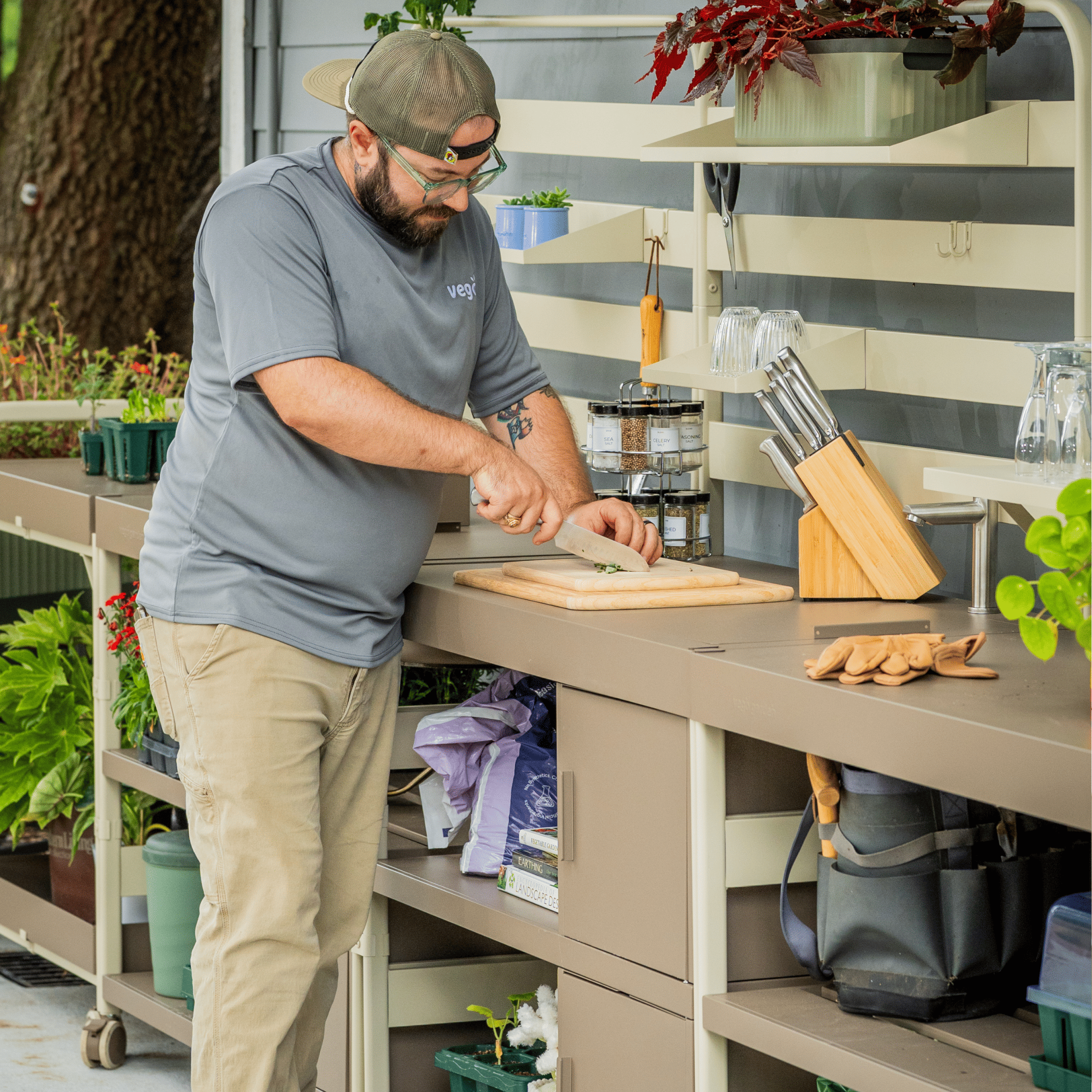 Vego Garden Garden Sink Station | Heirloom Boulevard