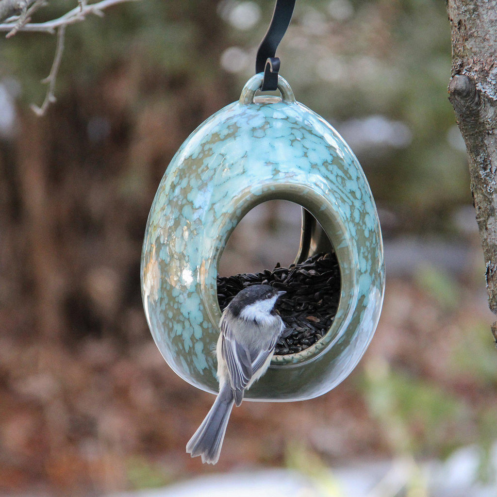 Byer of Maine Egg Fly-Through Feeder