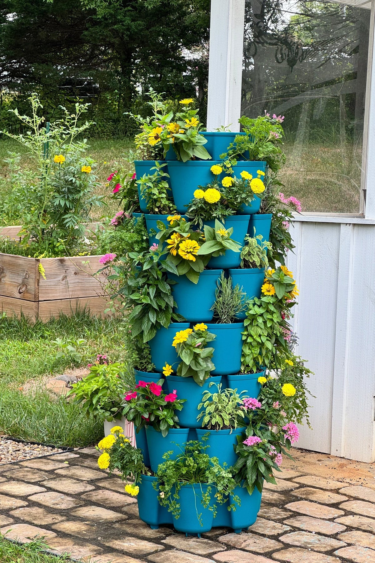 7 Tier GreenStalk Garden Leaf Vertical Planter - Basic Texture
