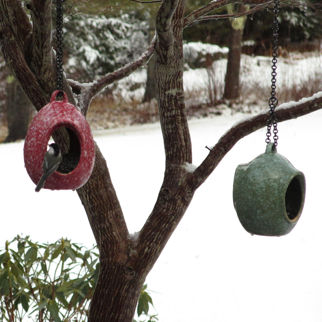 Byer of Maine Egg Fly-Through Feeder