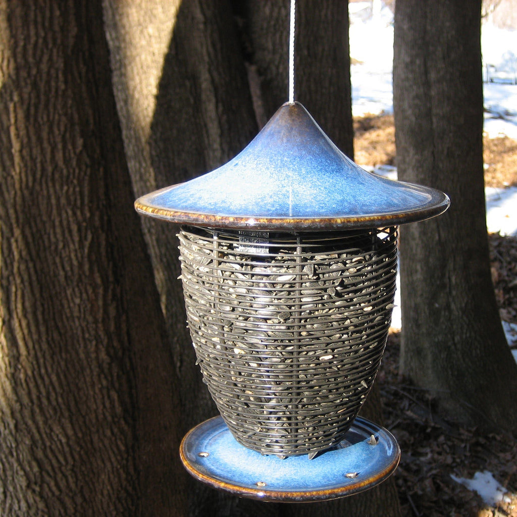 Byer of Maine Pagoda Bird Feeder