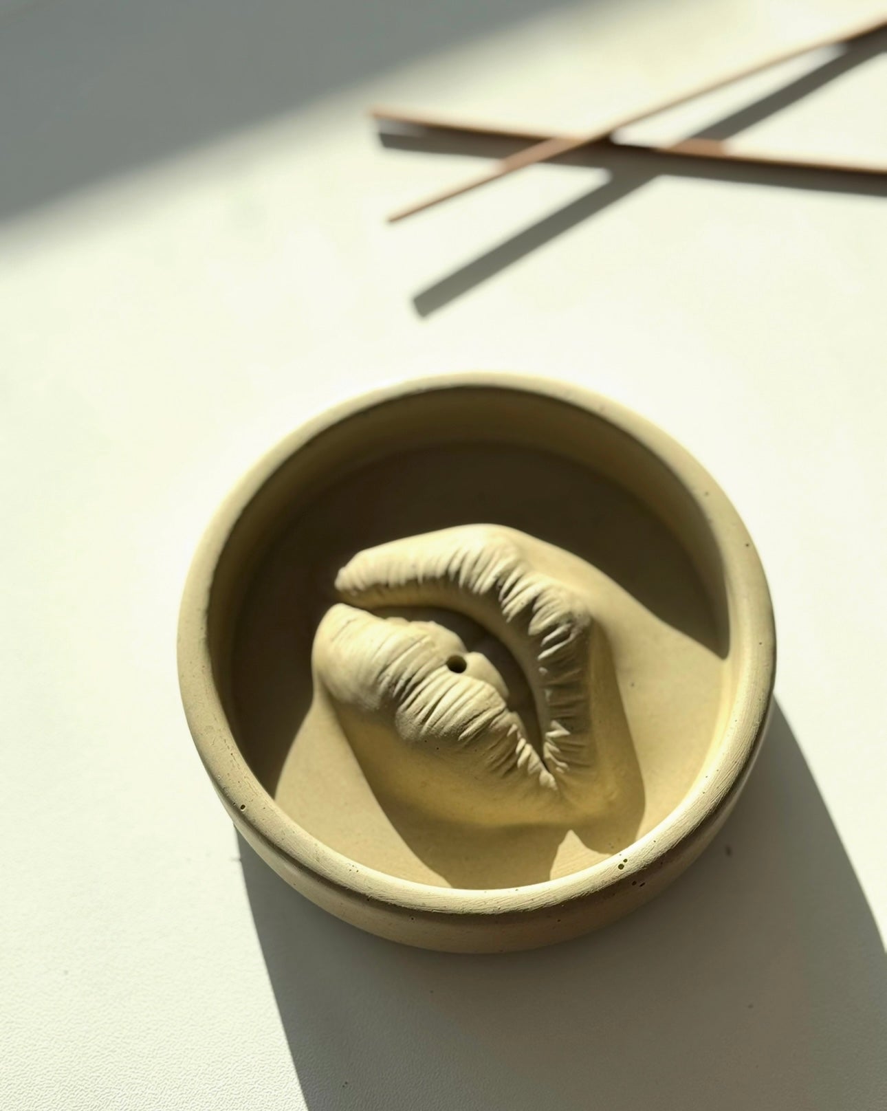Lips Incense Holder - Stylish Home Decor Incense Burner | Sunday Nomad