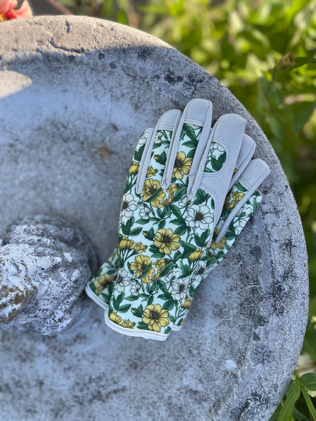 Women's Floral Gardening and Project Gloves "The Betsy" | Heirloom Boulevard