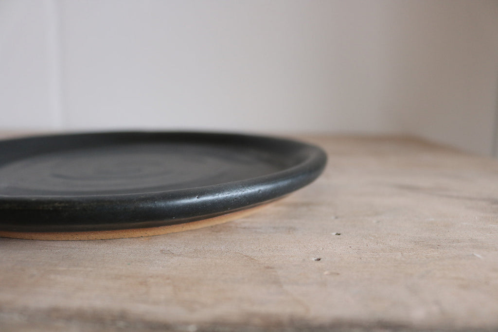 KJ Pottery Dinner Plate Matte Black | Heirloom Boulevard