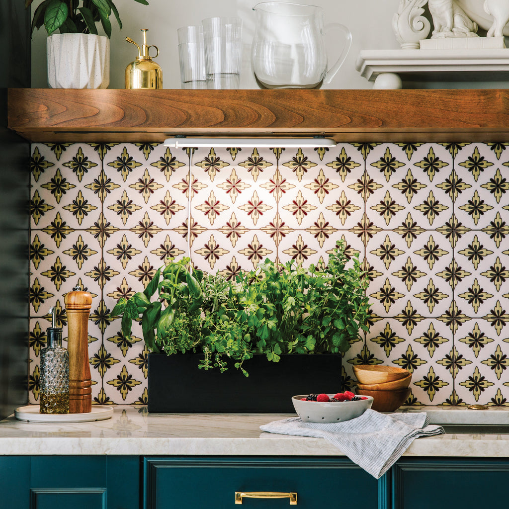 Modern Sprout Smart Growbar | Heirloom Boulevard