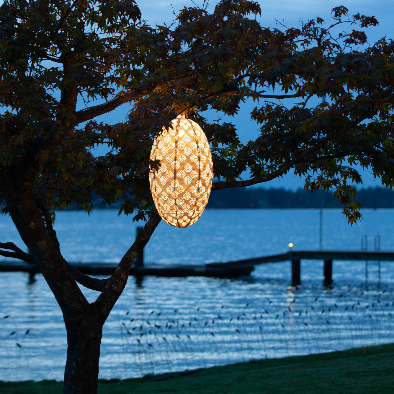 Allsop Soji Stella Nova Geo Palm Pod - 22" Indoor / Outdoor Pendant Lamp (120V) | Heirloom Boulevard