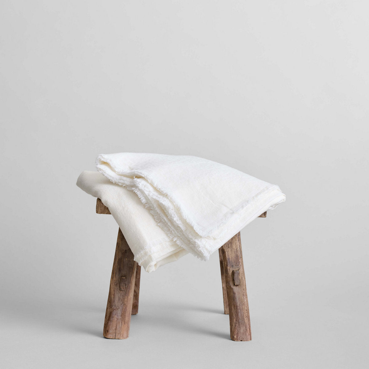 Bloomist Fringed Linen Tablecloth | Heirloom Boulevard