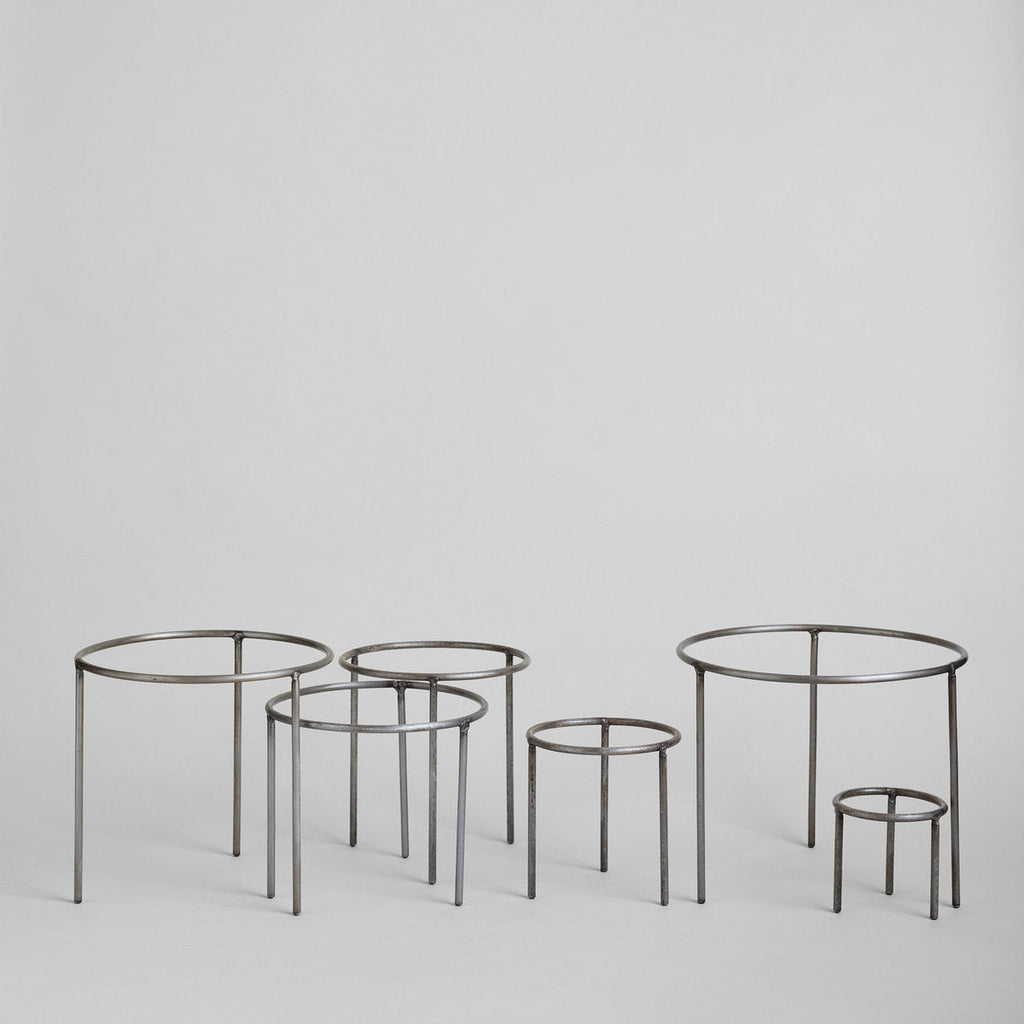 Bloomist Wrought Iron Planter Stand | Heirloom Boulevard