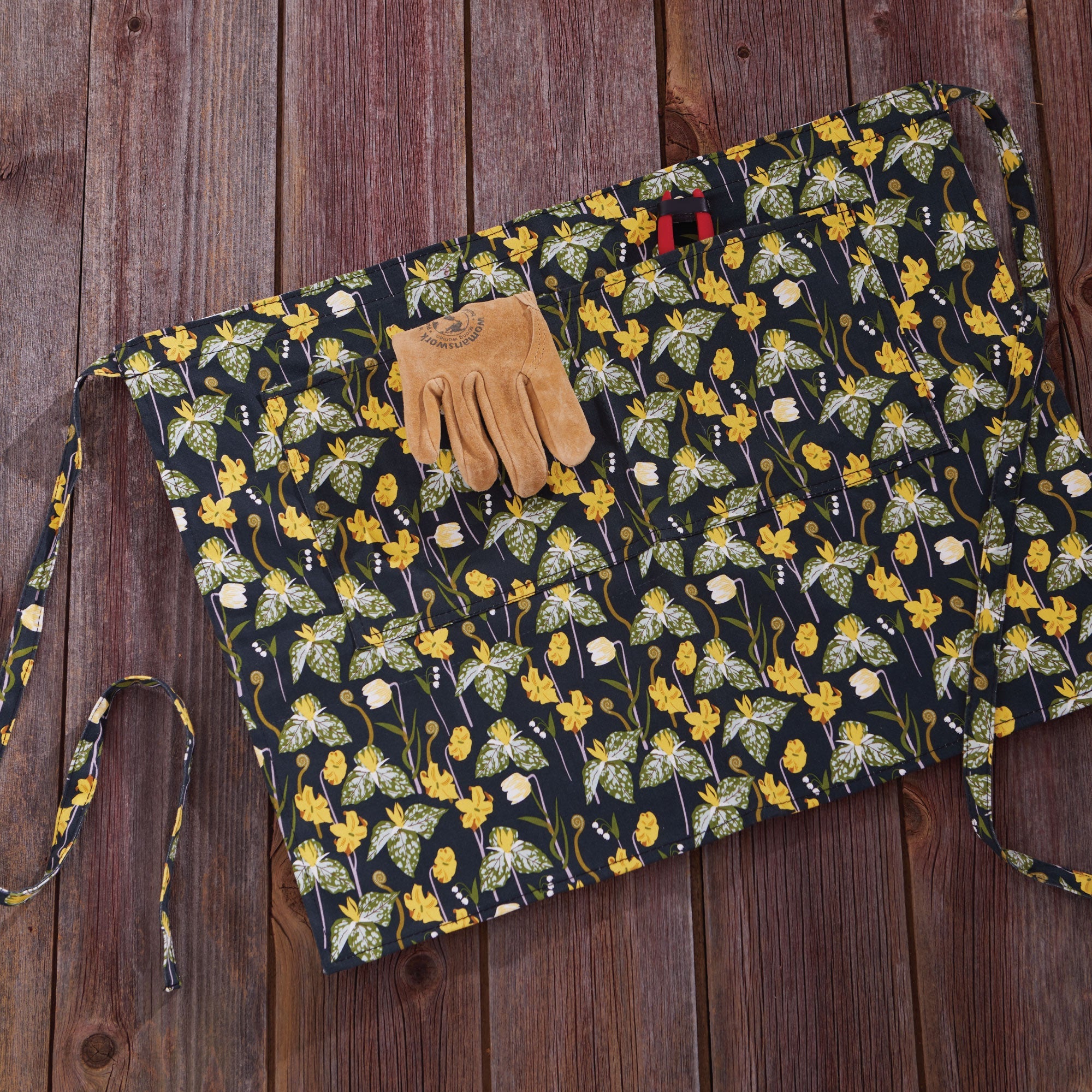 Womanswork Gardener's Half Apron | Heirloom Boulevard