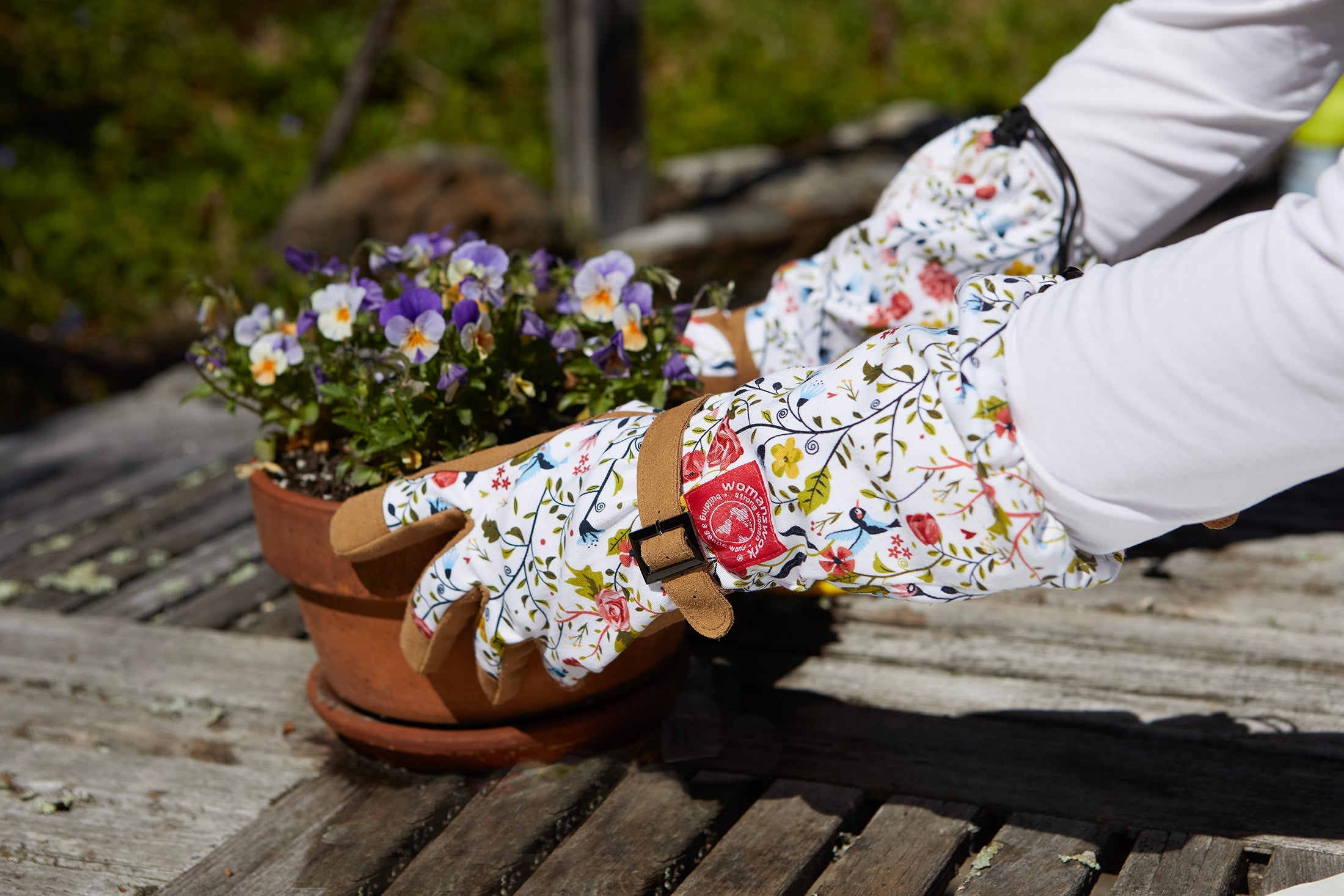Womanswork Arm Saver Gloves | Heirloom Boulevard