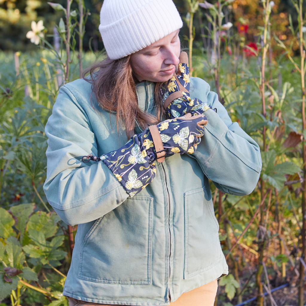 Womanswork Arm Saver Gloves | Heirloom Boulevard
