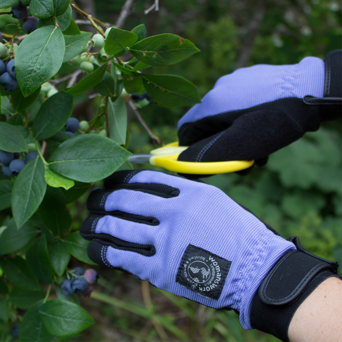 Womanswork Digger Gardening Gloves Purple | Heirloom Boulevard