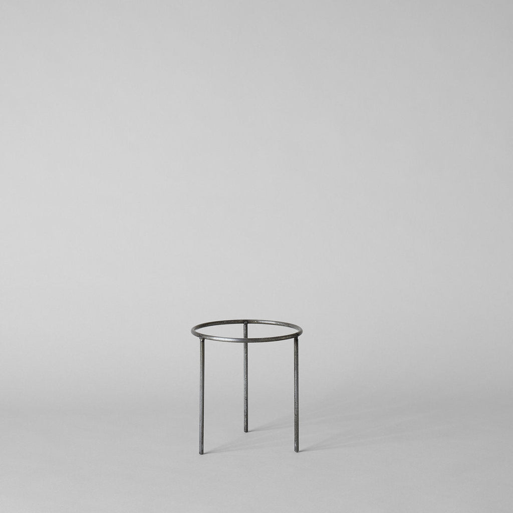 Bloomist Wrought Iron Planter Stand | Heirloom Boulevard