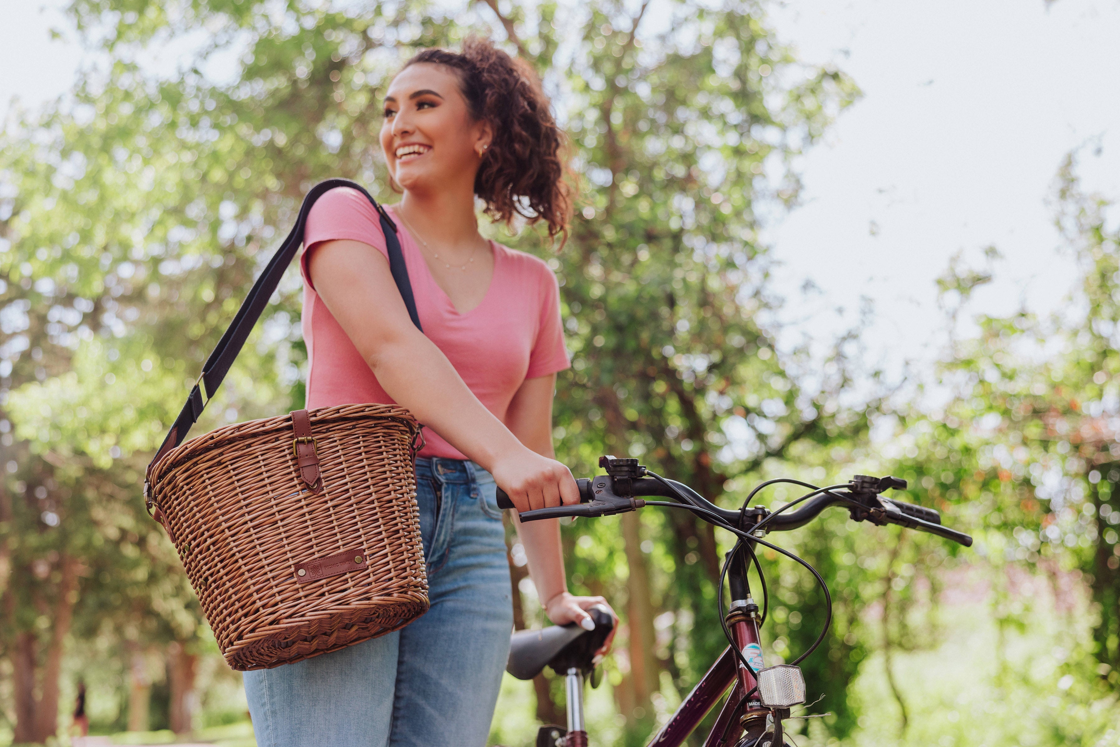 Picnic Time Cambridge Bicycle Basket | Heirloom Boulevard