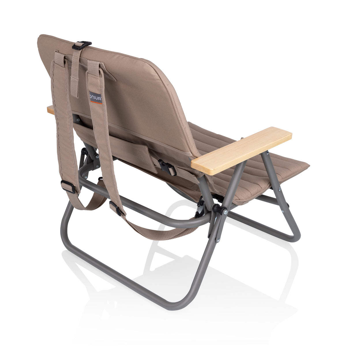 Oniva Descanso Padded Beach Chair | Heirloom Boulevard