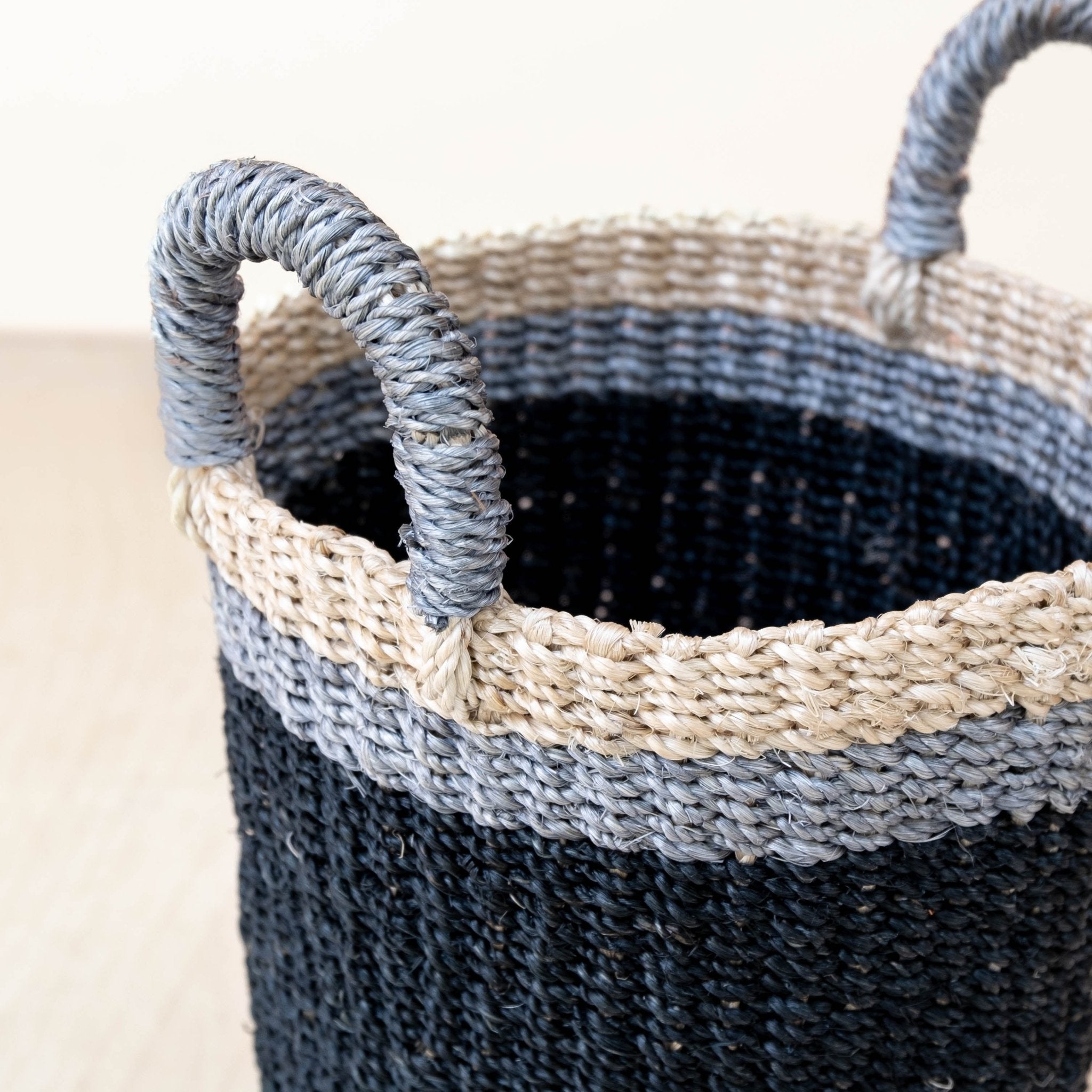 LIKHÂ Black Woven Basket Vase - Weave Basket | LIKHÂ