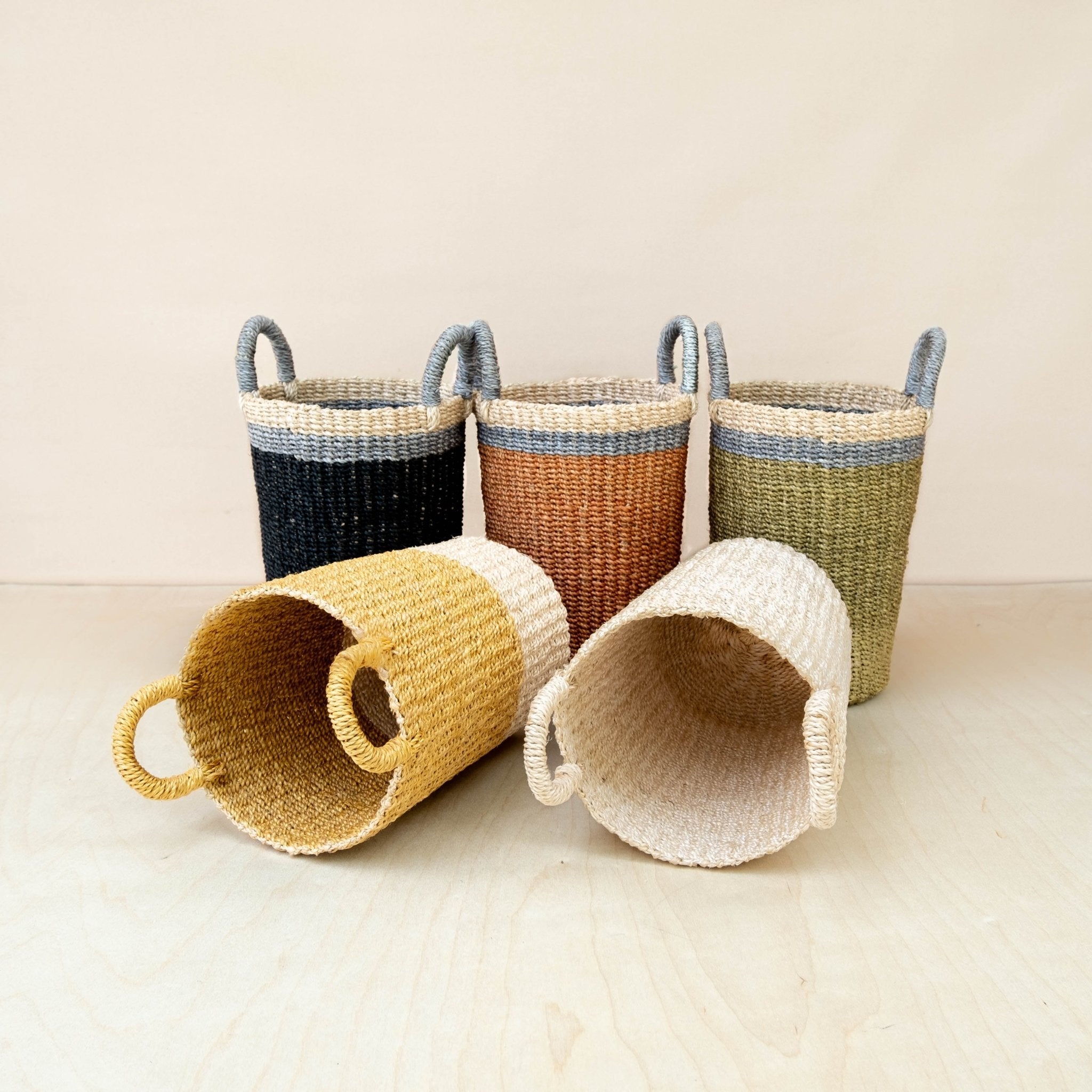 LIKHÂ Black Woven Basket Vase - Weave Basket | LIKHÂ