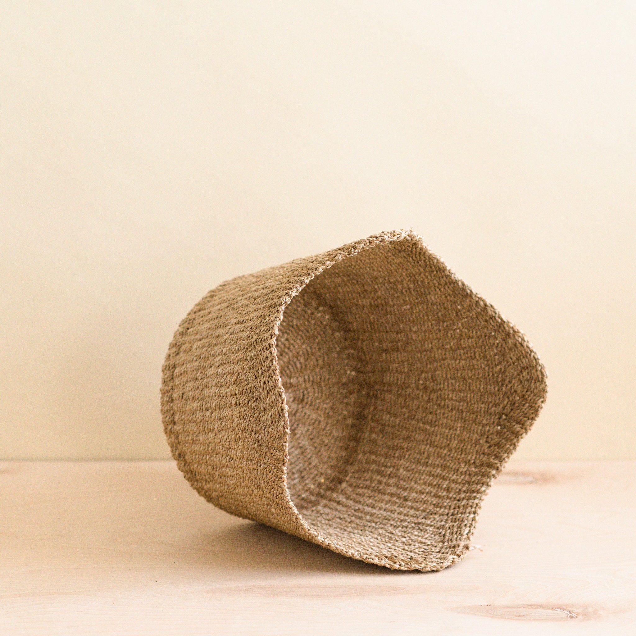 LIKHÂ Natural Scallop Basket - Planter Basket | LIKHÂ