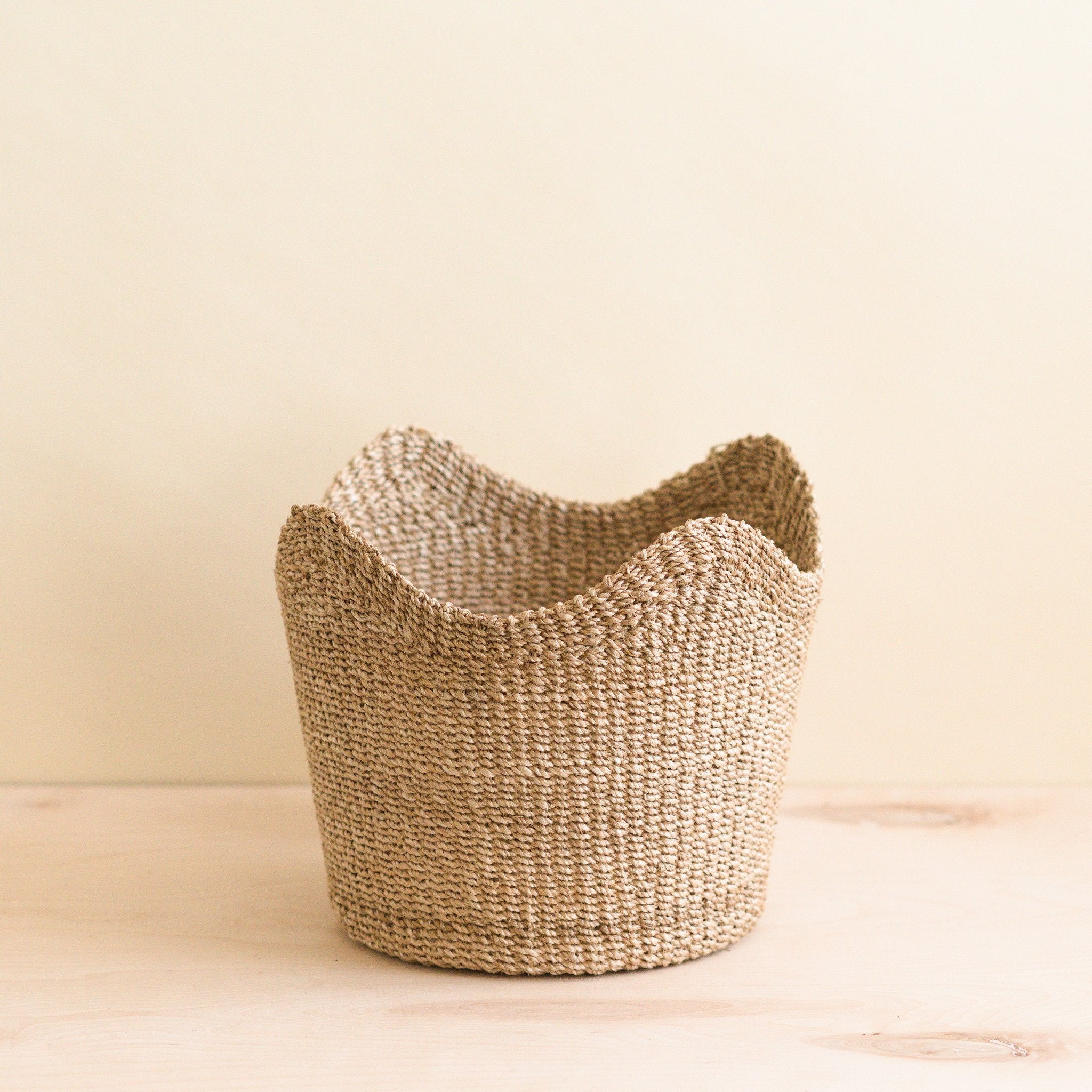 LIKHÂ Natural Scallop Basket - Planter Basket | LIKHÂ