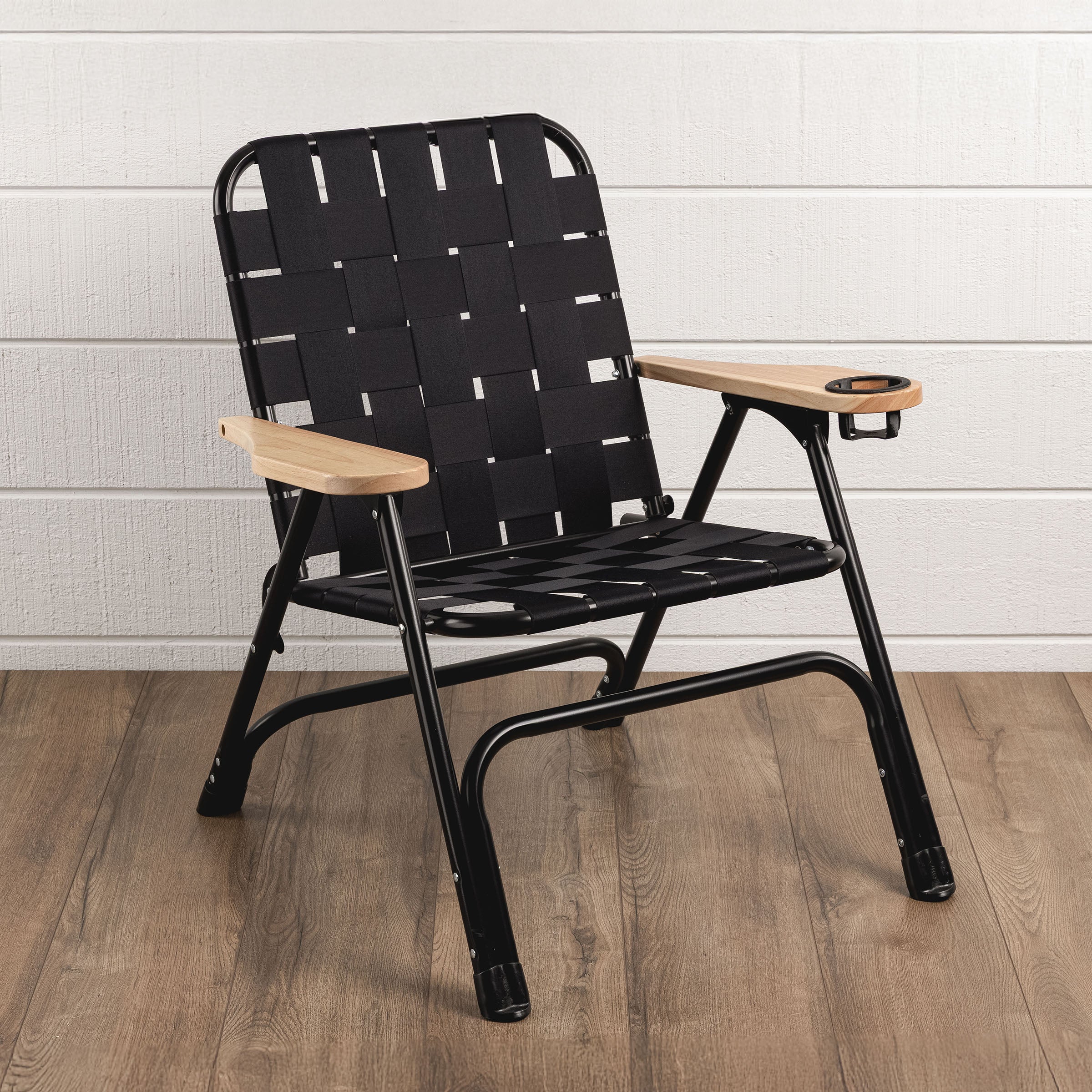 Oniva Lux Woven Camp Chair | Heirloom Boulevard