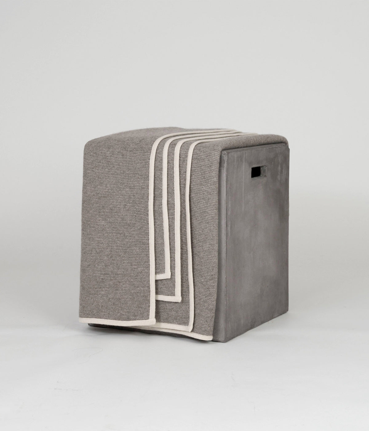 Bloomist Platinum and White Purl Knit Yak Down Throw | Heirloom Boulevard