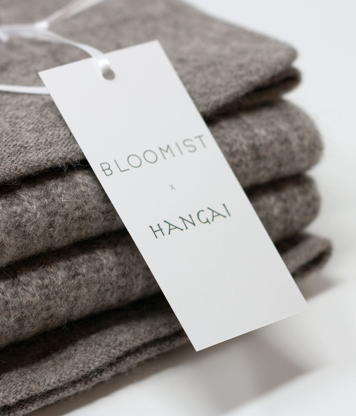 Platinum Yak Down Fisherman's Knit Throw | Heirloom Boulevard