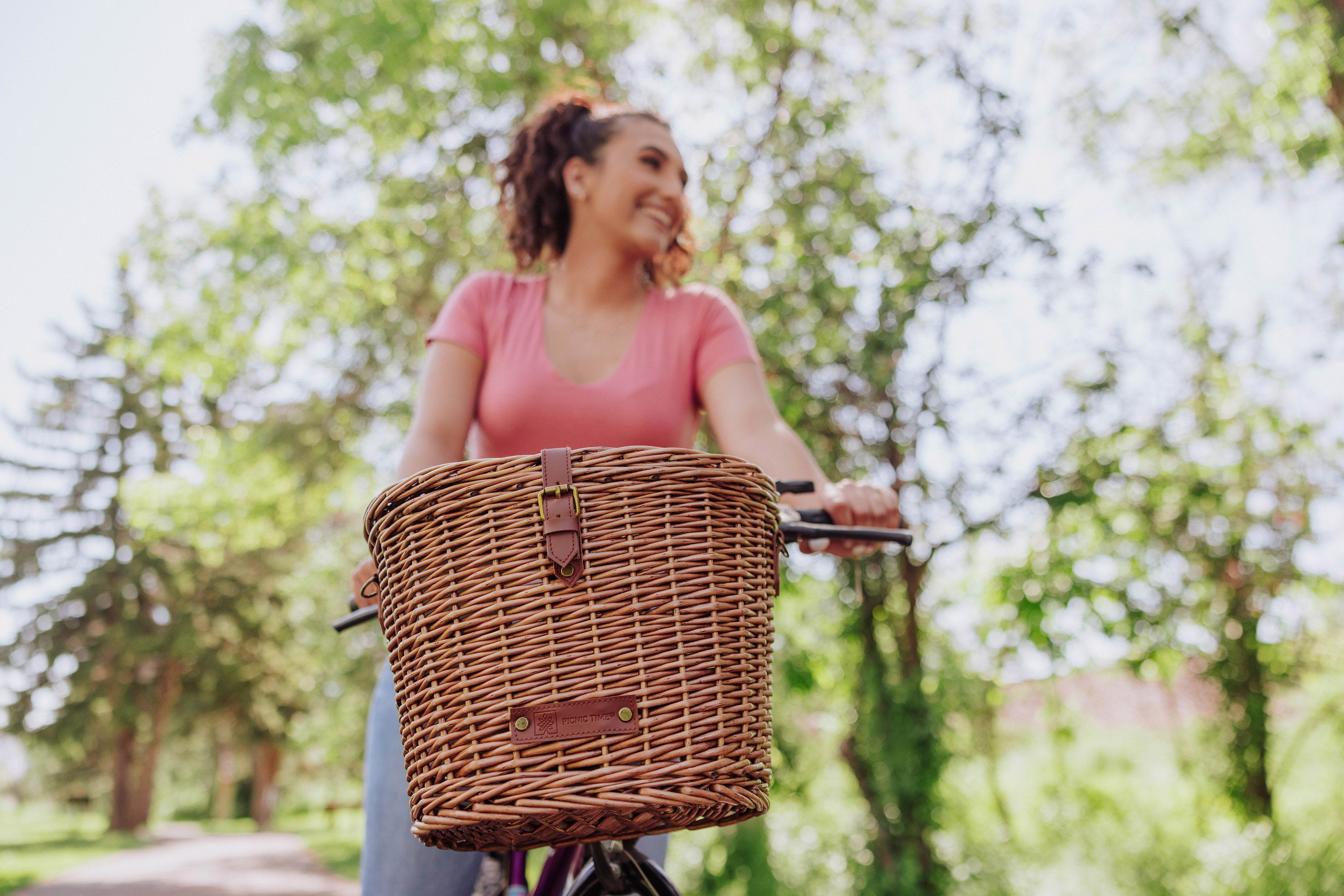 Picnic Time Cambridge Bicycle Basket | Heirloom Boulevard