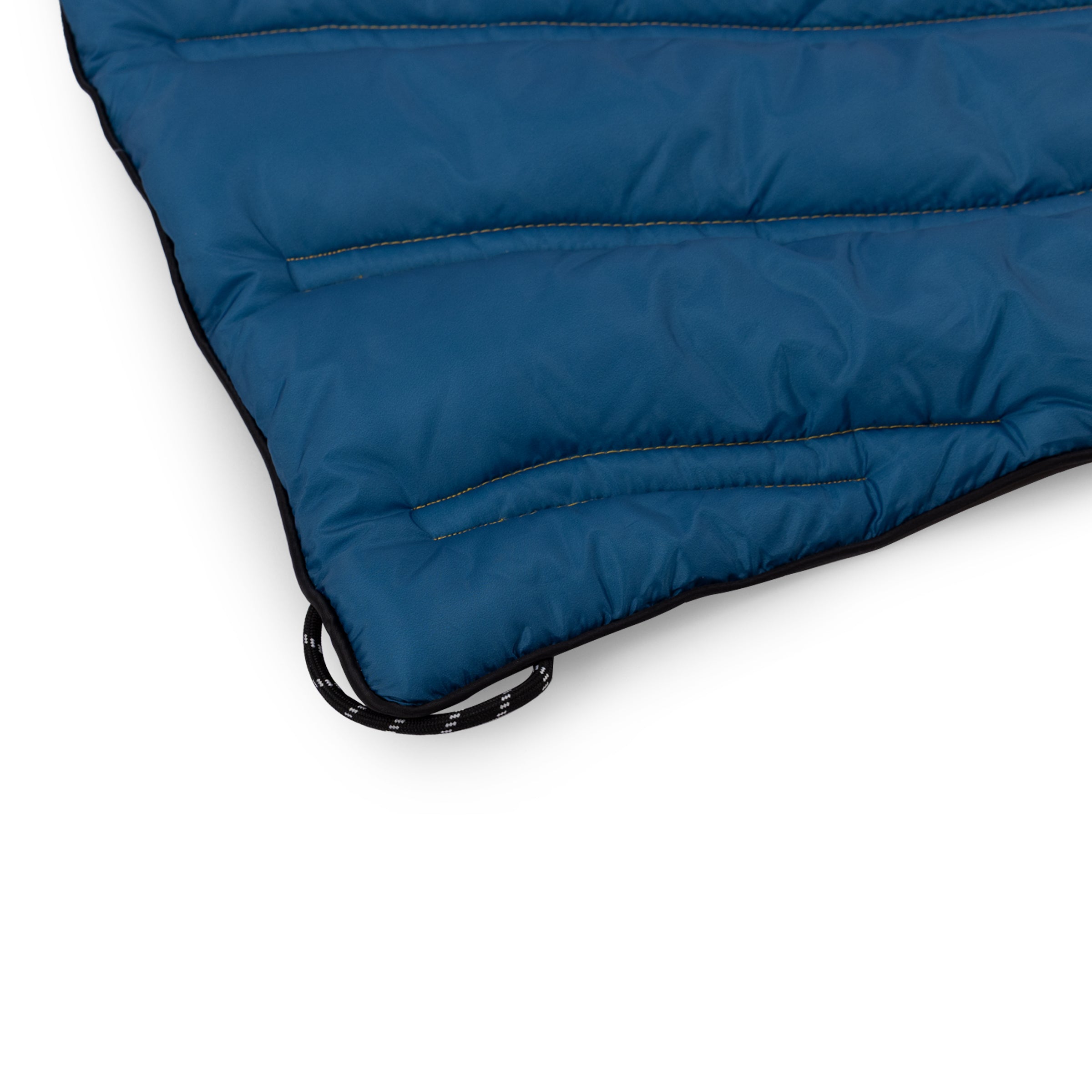 Oniva Aura Outdoor Puffer Blanket | Heirloom Boulevard