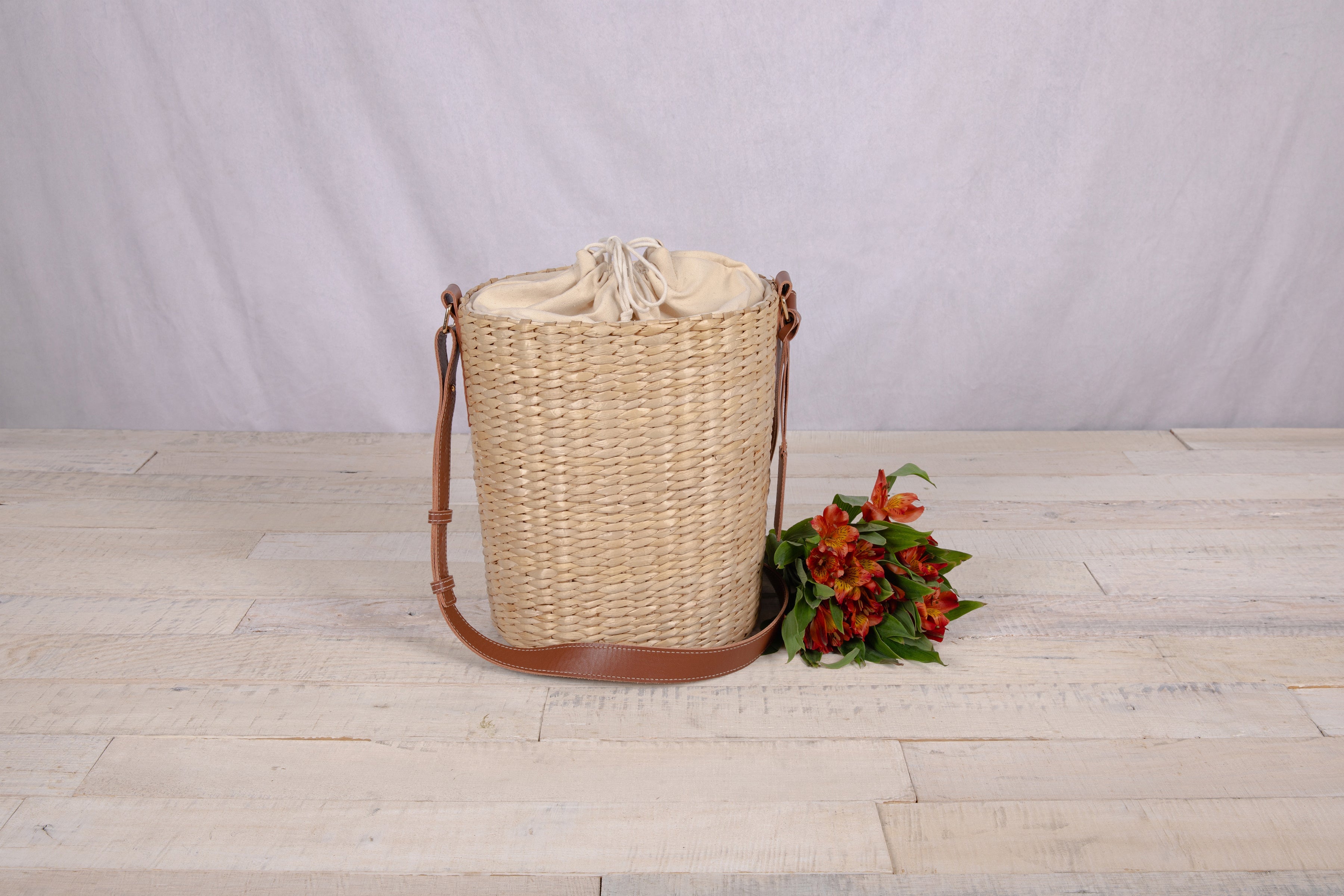 Picnic Time Palermo - Rush Insulated Bucket Tote with Leather Straps | Heirloom Boulevard