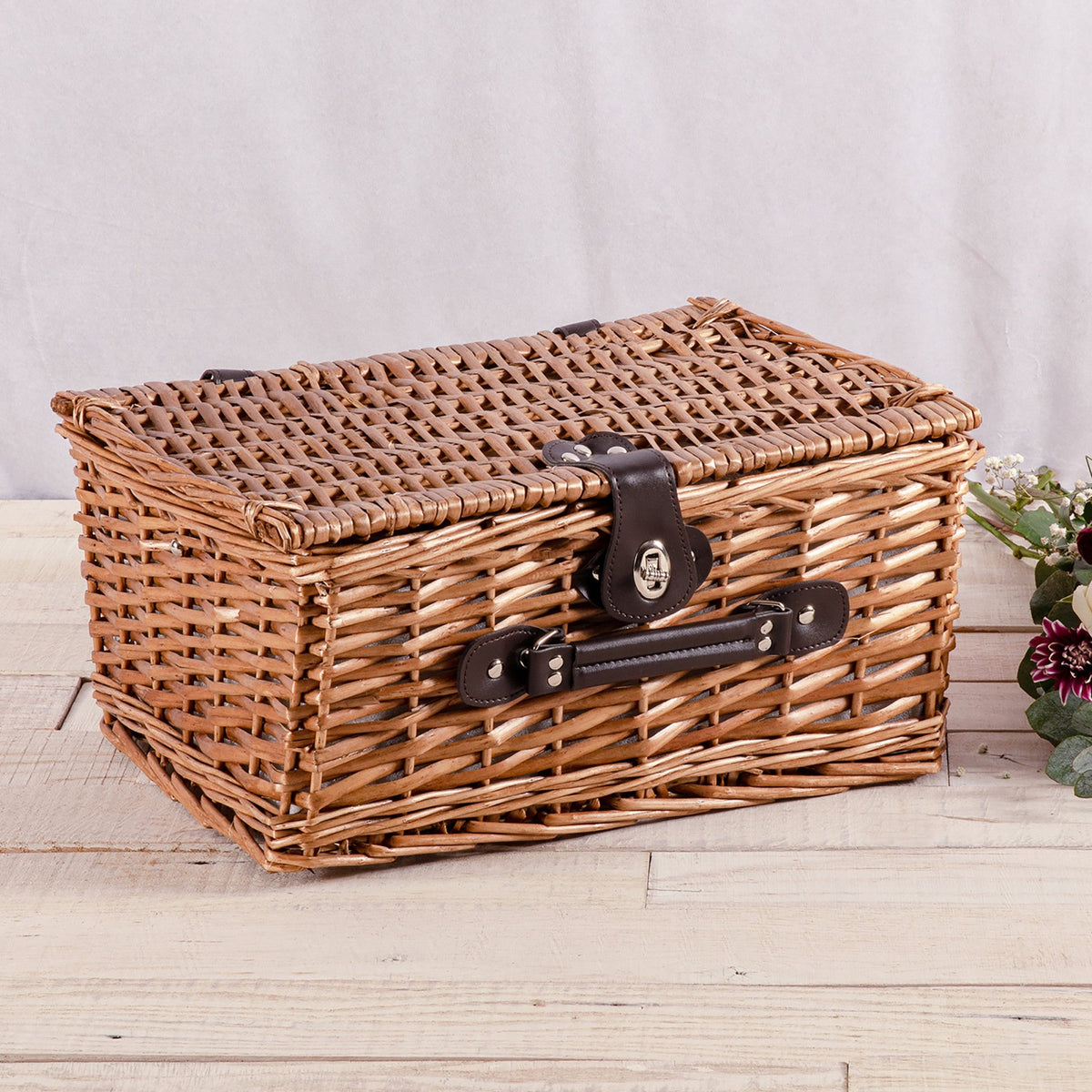 Picnic Time Classic Picnic Basket | Heirloom Boulevard