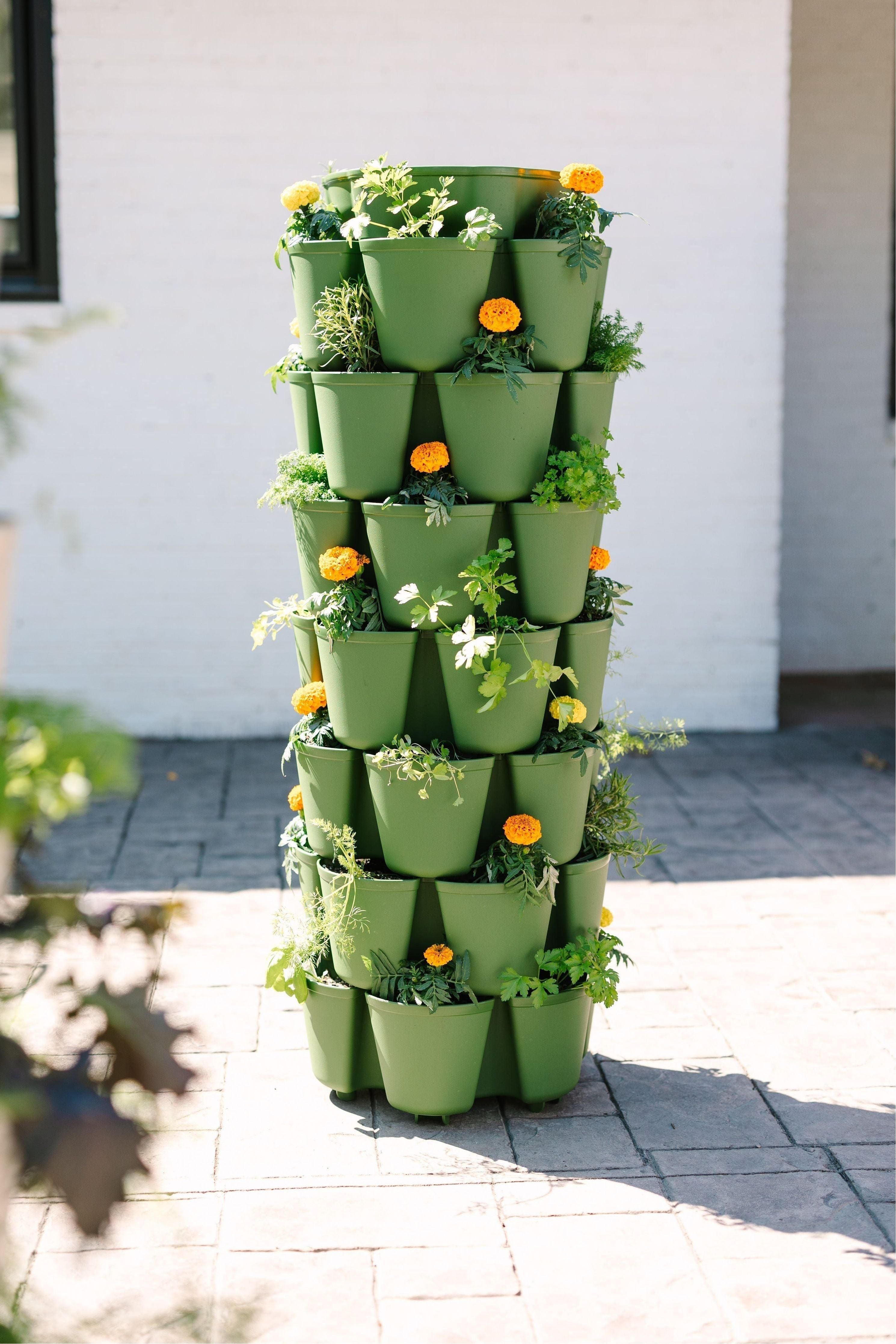 7 Tier GreenStalk Garden Leaf Vertical Planter - Basic Texture Evergreen - Basic Texture | Heirloom Boulevard