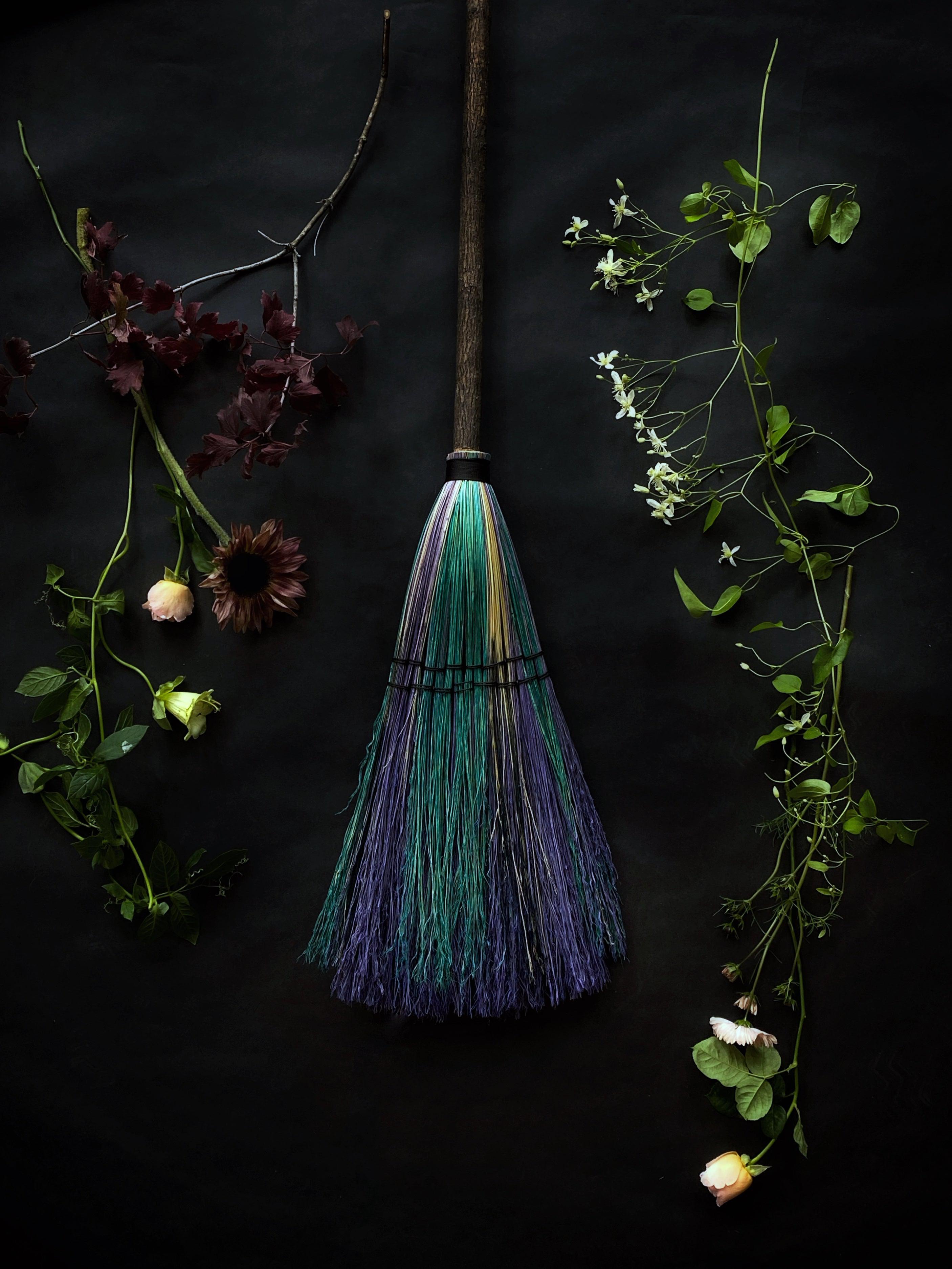 "Big Boss Witch" Sweeper Brooms