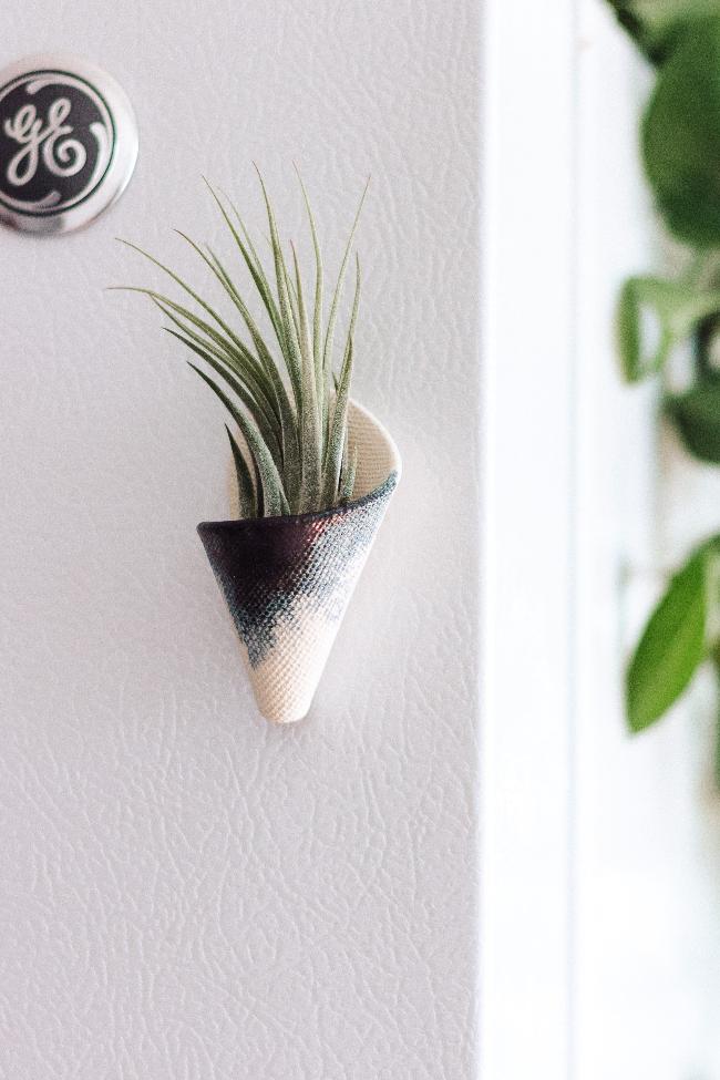 Carter + Rose Wall Planter, Magnet Collection Indigo | Heirloom Boulevard