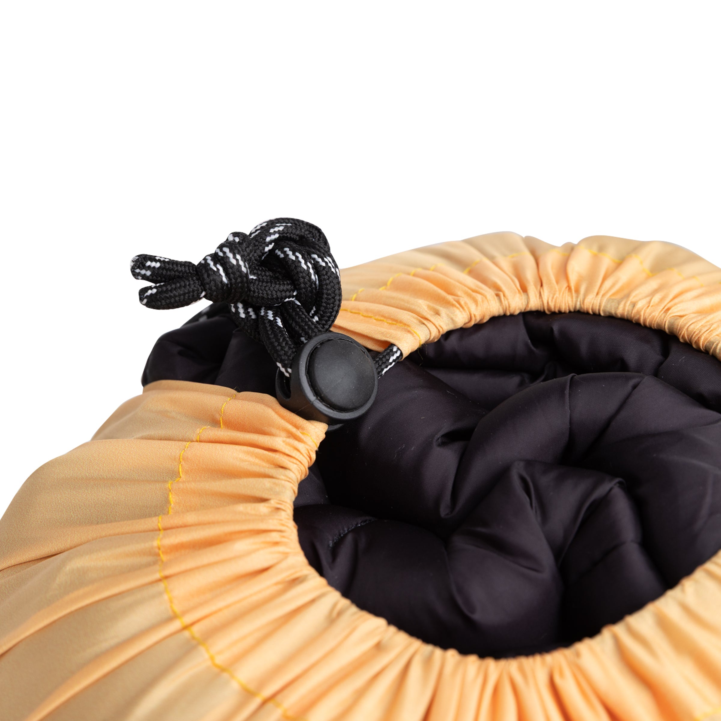 Oniva Aura Outdoor Puffer Blanket | Heirloom Boulevard