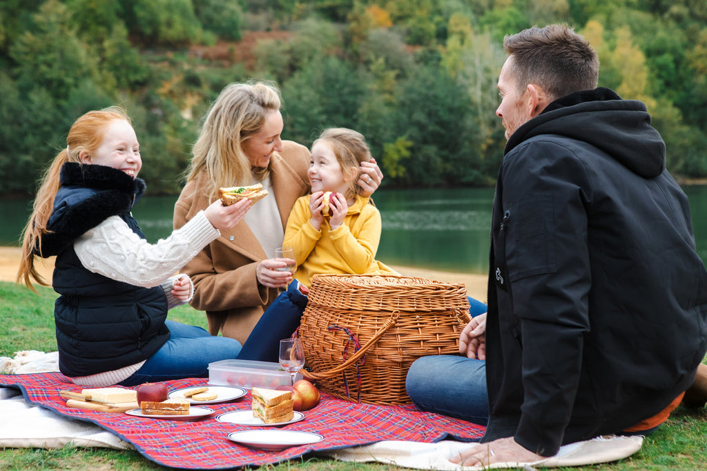 Picnic Time Highlander Picnic Basket | Heirloom Boulevard