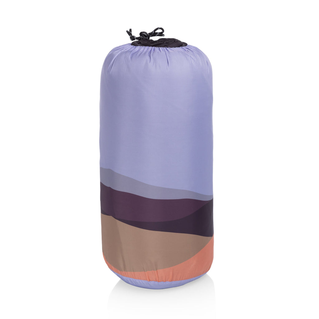 Oniva Aura Outdoor Puffer Blanket | Heirloom Boulevard